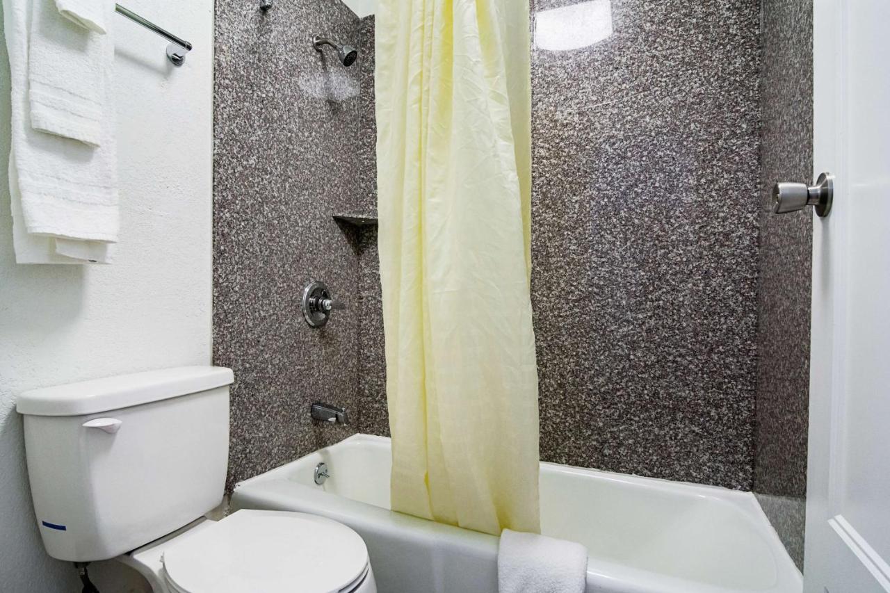Econo Lodge Asheboro Dış mekan fotoğraf